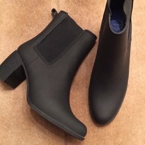 Jeffrey Campbell Shoes - Jeffery Campbell rainboot waterproof booties sz 8 Jeffrey Campbell Shoes - Jeffery Campbell rainboot waterproof booties sz 8